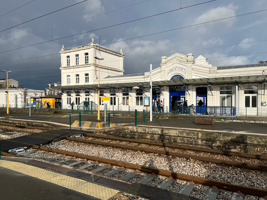 Solving the Valence-Armentières Problem - the gold standard for railway trip planning and ticket sales