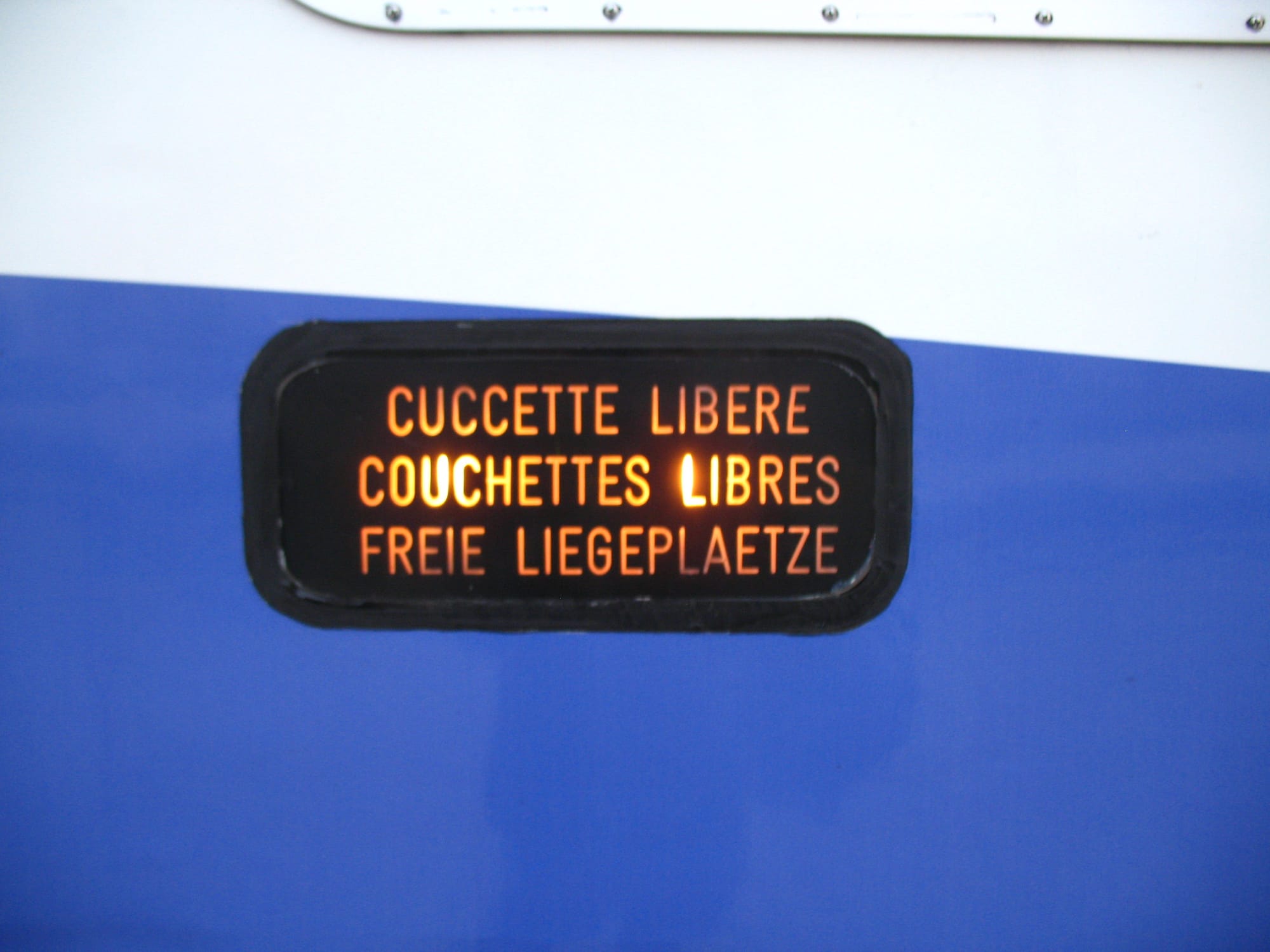 Now we're going to get a Bruxelles and Amsterdam to Milano night train. Or are we?