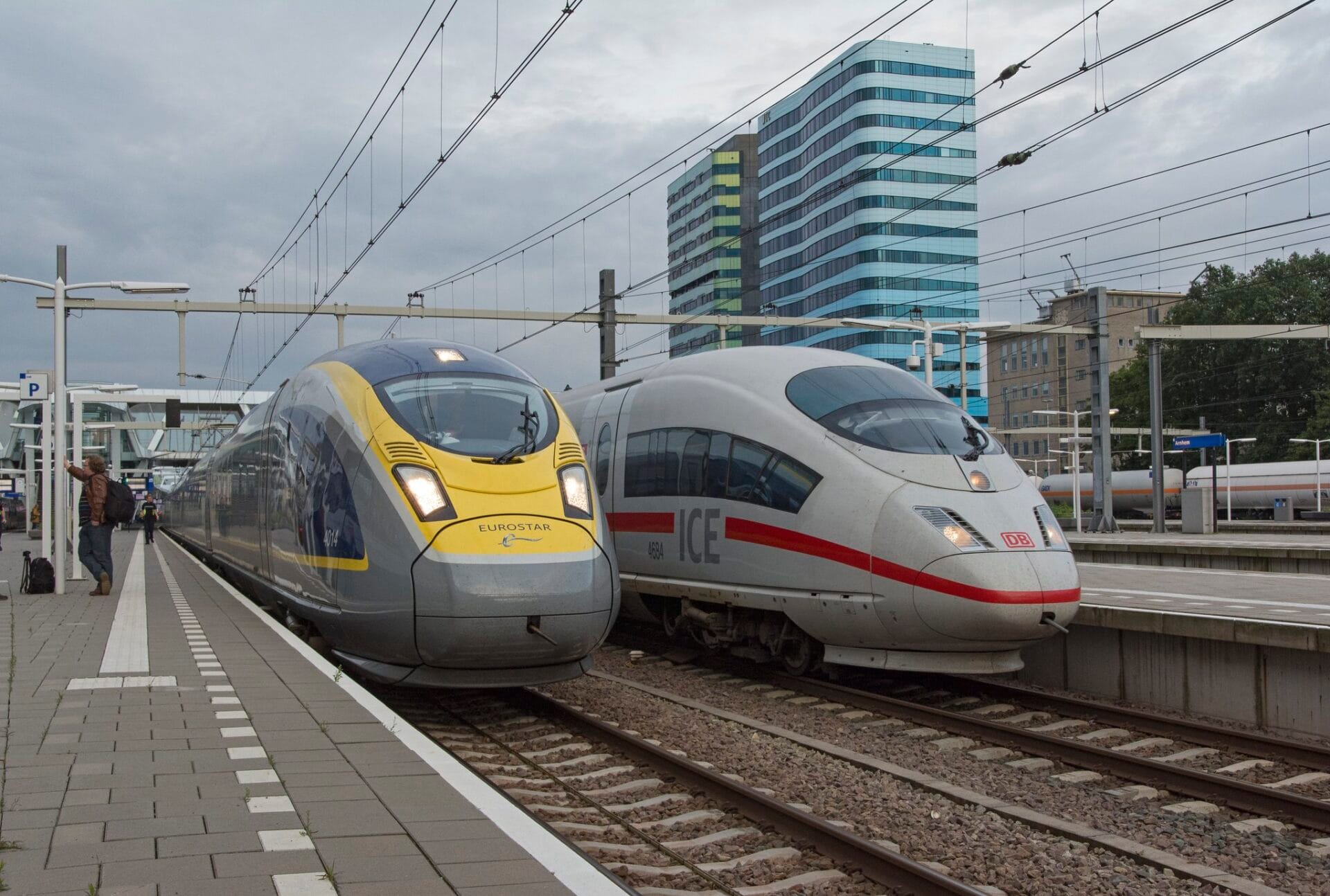 How to use Deutsche Bahn's De Connect tickets for train trips between Germany and London