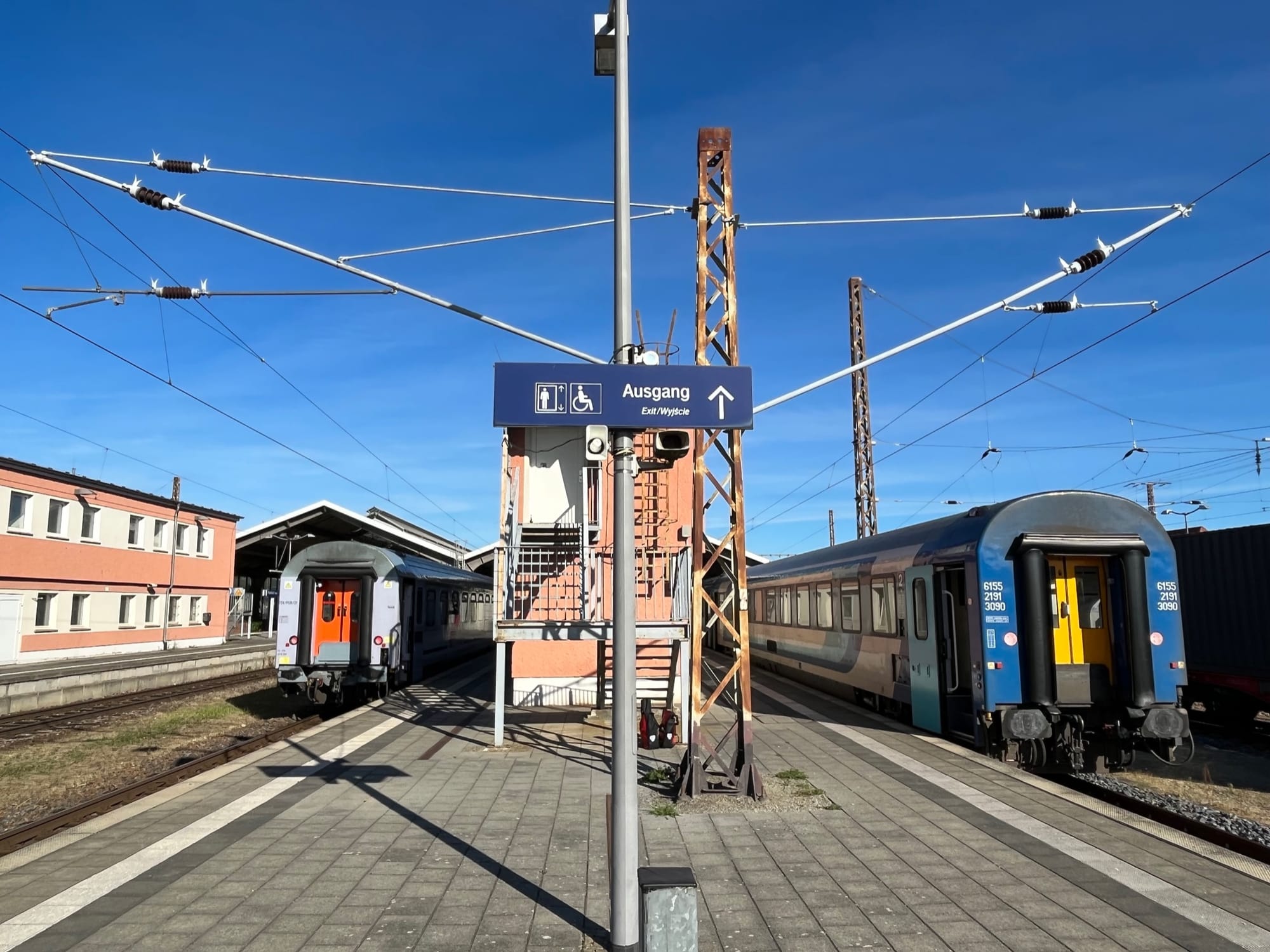 Illegal and systematic non-Schengen compliant border controls at Frankfurt (Oder), 31 August 2022 - every train controlled, every train Poland-Berlin delayed