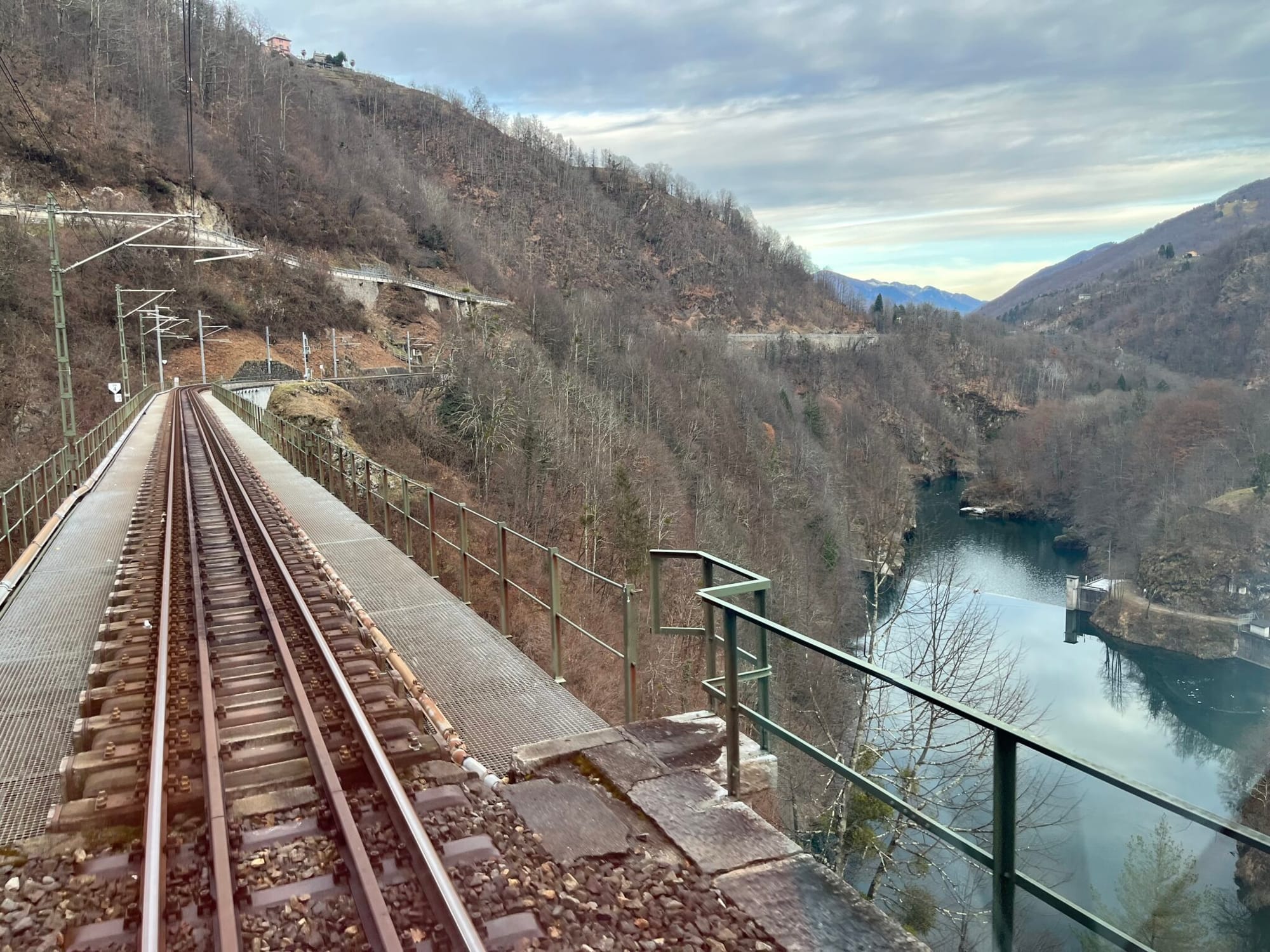 "here’s what a joined-up 21st-century [train] network needs" - trying to give some answers