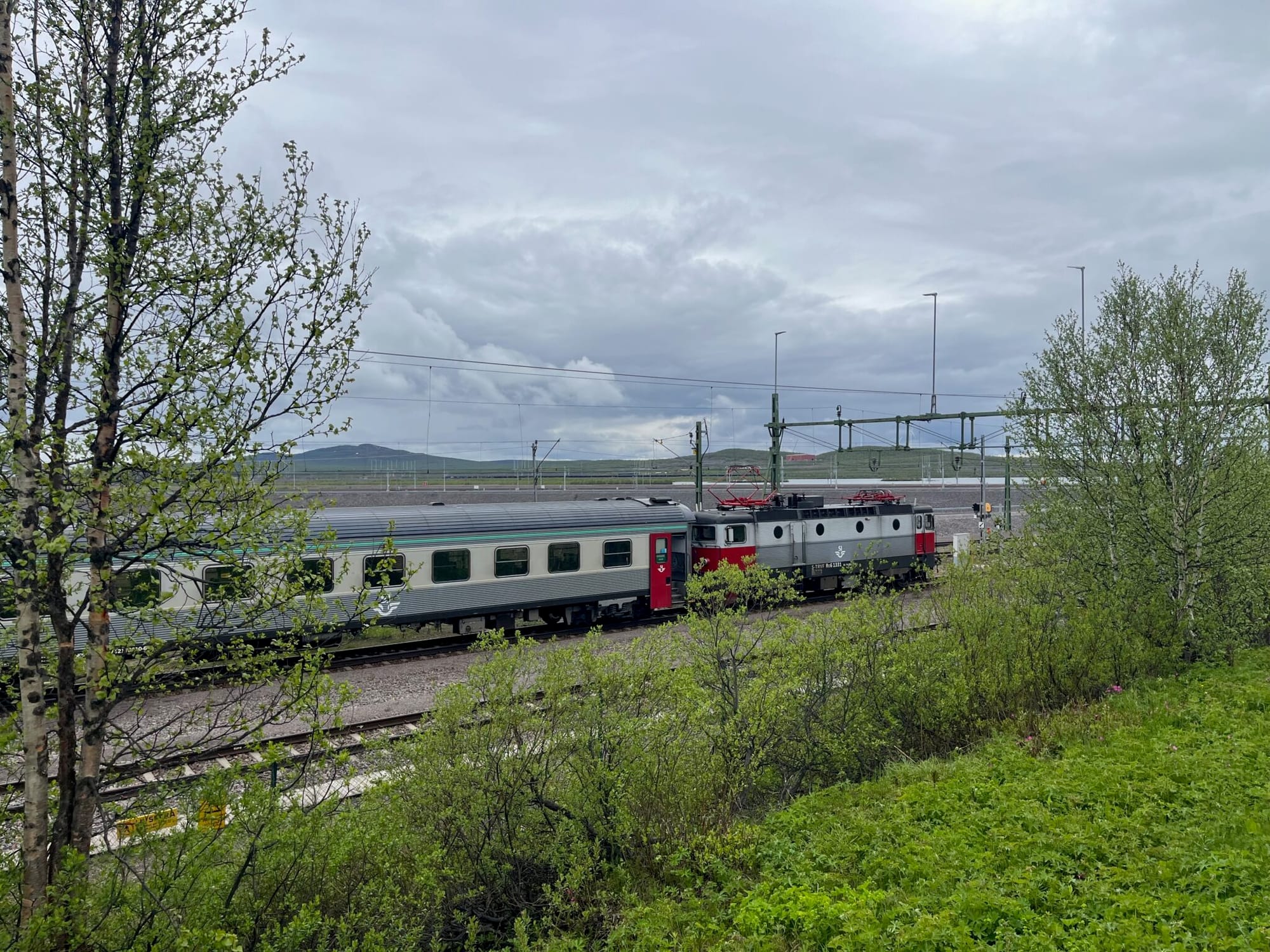 Does a railway operator need to know about all the legs of my journey so as to offer me passenger rights?