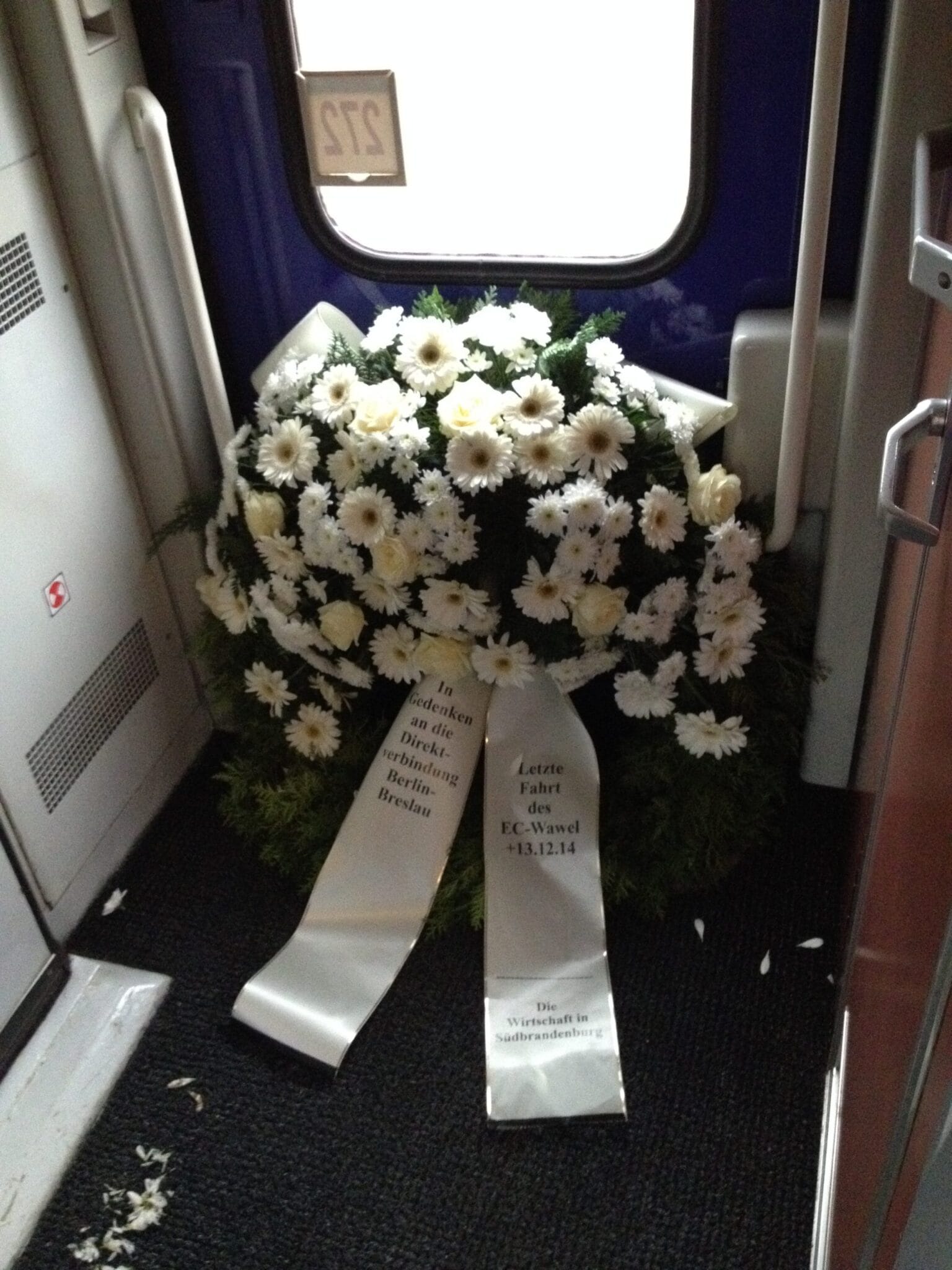 You are invited to the funeral for the Mons 🇧🇪 - Aulnoye-Aymeries 🇫🇷 train