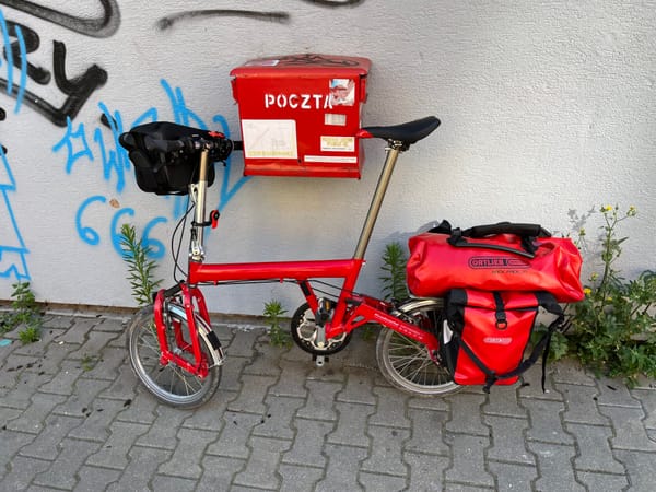 Turning a 2001 Riese und Müller Birdy into a modern folding bicycle