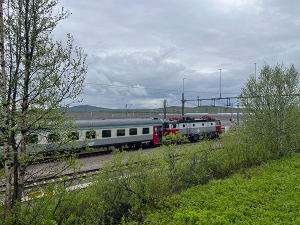Does a railway operator need to know about all the legs of my journey so as to offer me passenger rights?