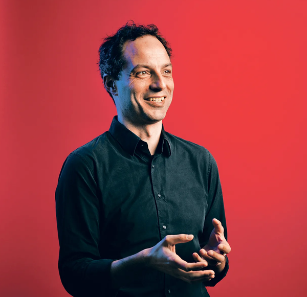 Meeting Michael Peterson with Die Zeit, and quoted by CNN about shift from planes to trains