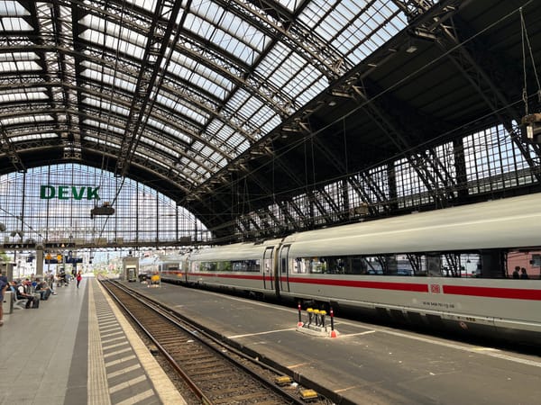 Bullshit Meter: Direct Köln - London trains will depart Gleis 5 at Köln Hbf